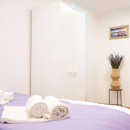 Lev Apartment Izola