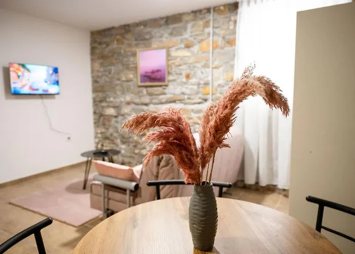 Lev アパート イゾラ