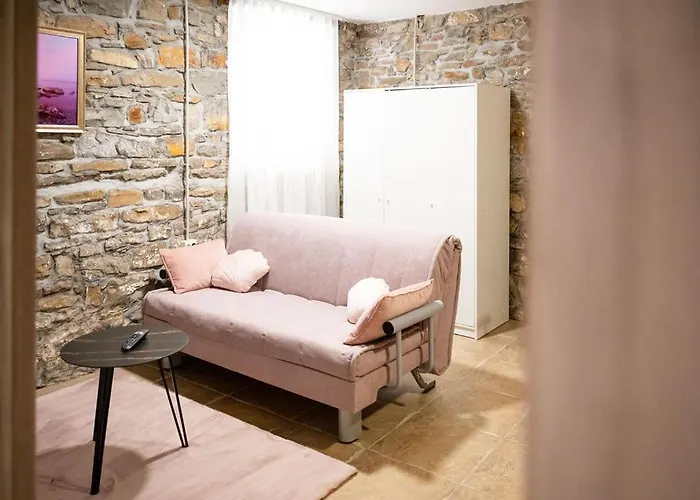 Lev アパート イゾラ